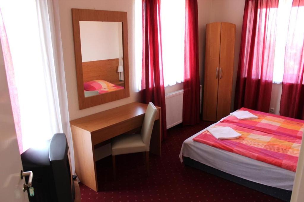 Hotel Menthol Budapest Room photo