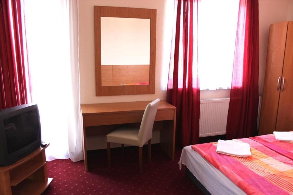 Hotel Menthol Budapest Room photo
